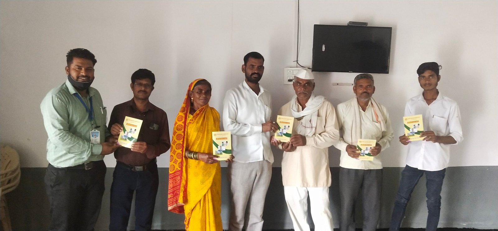 आरोग्य तपासणी व फॅमिली हेल्थ कार्ड शिबीर फोटो 63